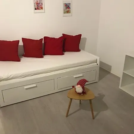 Haus Astenblick In Winterberg Wanderveranstaltungen, Firmen-Familienfeiern Bis 35 P * Βίντερμπεργκ