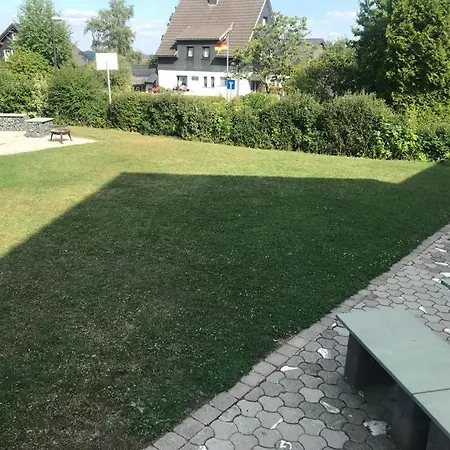 Apartment Haus Astenblick In Fuer Bis Zu 35 Personen Fuer Wanderveranstaltungen Und Familienfeiern