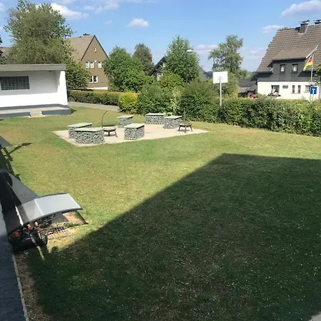 Haus Astenblick In Fuer Bis Zu 35 Personen Fuer Wanderveranstaltungen Und Familienfeiern Winterberg