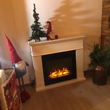 Haus Astenblick In Fuer Bis Zu 35 Personen Fuer Wanderveranstaltungen Und Familienfeiern Apartment Winterberg