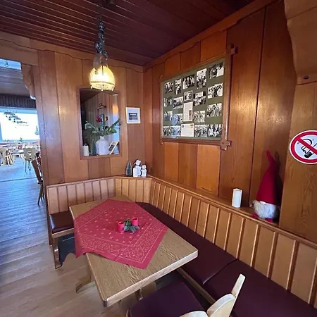 Haus Astenblick In Fuer Bis Zu 35 Personen Fuer Wanderveranstaltungen Und Familienfeiern Apartment Winterberg