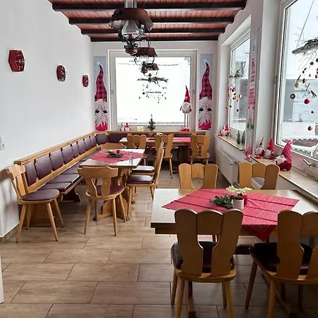 Lägenhet Haus Astenblick Winterberg,Weihnachtfeier, Wanderveranstaltungen, Firmen-Familienfeiern Grosse Gruppen *