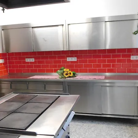 Haus Astenblick In Fuer Bis Zu 35 Personen Fuer Wanderveranstaltungen Und Familienfeiern Appartamento Winterberg