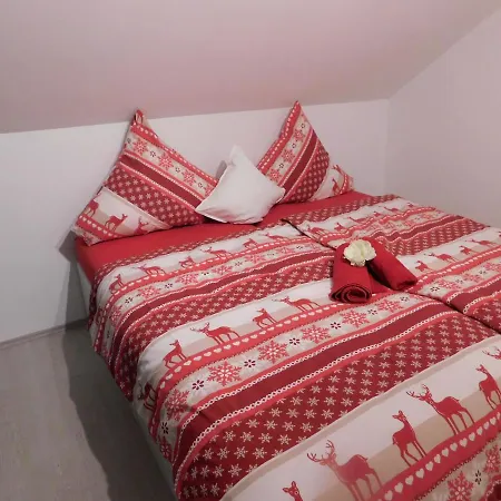 Haus Astenblick In Winterberg Wanderveranstaltungen, Firmen-Familienfeiern Bis 35 P * Βίντερμπεργκ