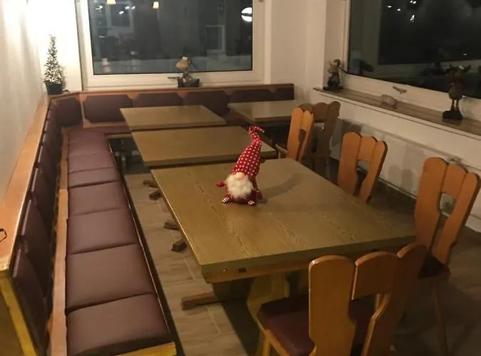 Apartman Haus Astenblick In Fuer Bis Zu 35 Personen Fuer Wanderveranstaltungen Und Familienfeiern *