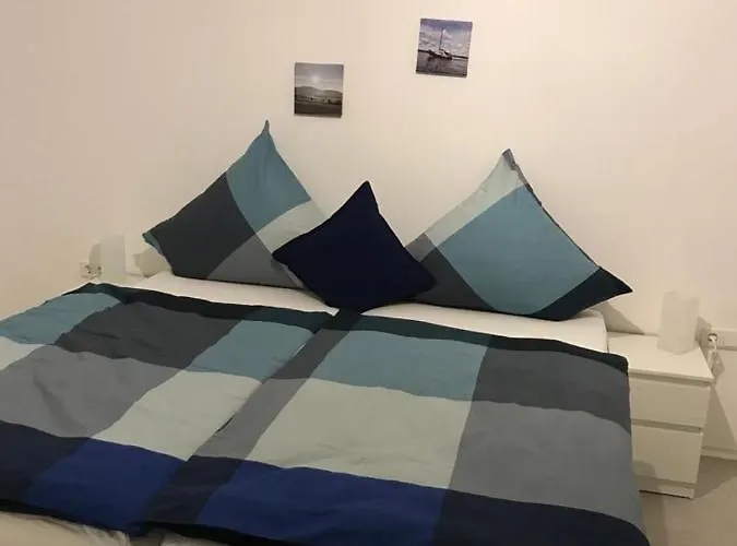 Haus Astenblick In Fuer Bis Zu 35 Personen Fuer Wanderveranstaltungen Und Familienfeiern アパート ヴィンターベルク