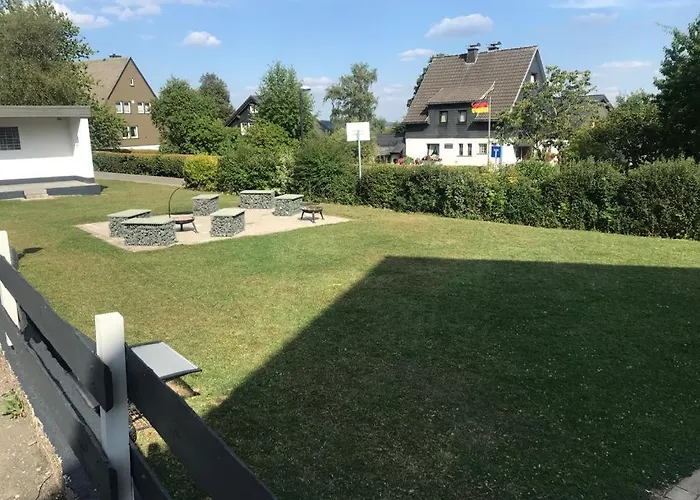 Apartman Haus Astenblick In Fuer Bis Zu 35 Personen Fuer Wanderveranstaltungen Und Familienfeiern