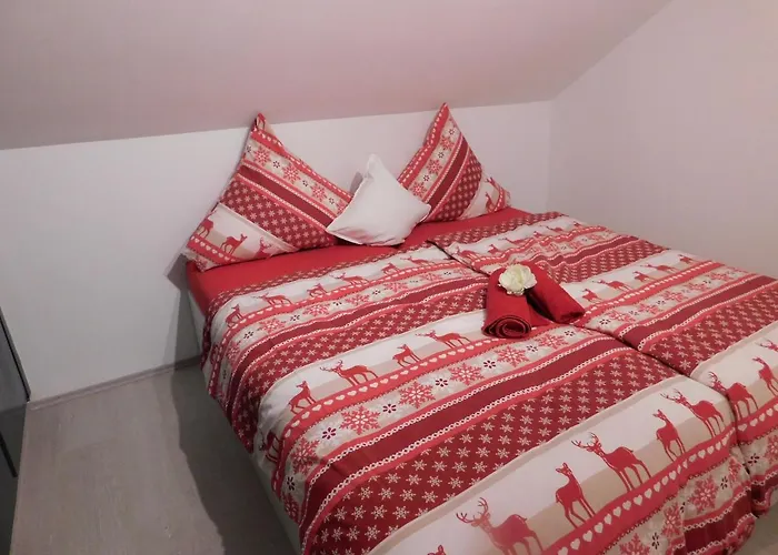 Haus Astenblick In Fuer Bis Zu 35 Personen Fuer Wanderveranstaltungen Und Familienfeiern * ヴィンターベルク