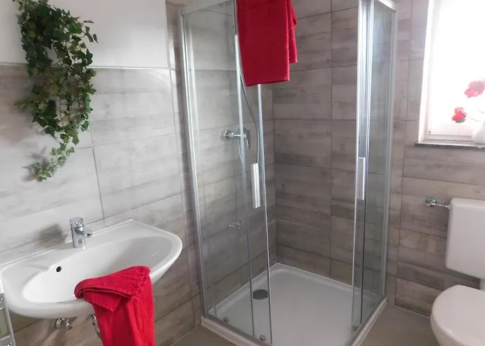 Haus Astenblick In Fuer Bis Zu 35 Personen Fuer Wanderveranstaltungen Und Familienfeiern アパート *